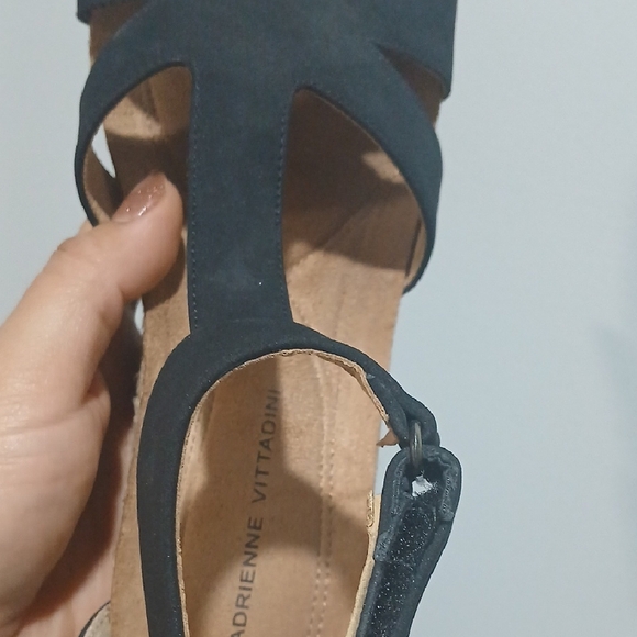 Women's Black Wedge Sandals, Gentle Used, Excellent Conditions, Sz 9 - Picture 6 of 9